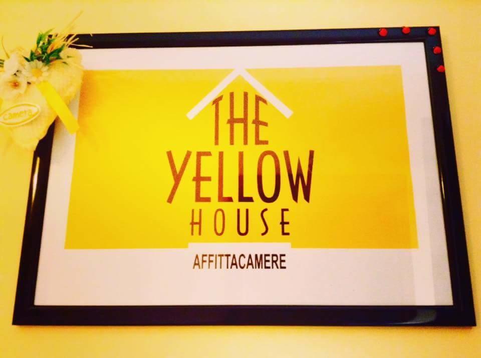 The Yellow House Fiumicino Room photo
